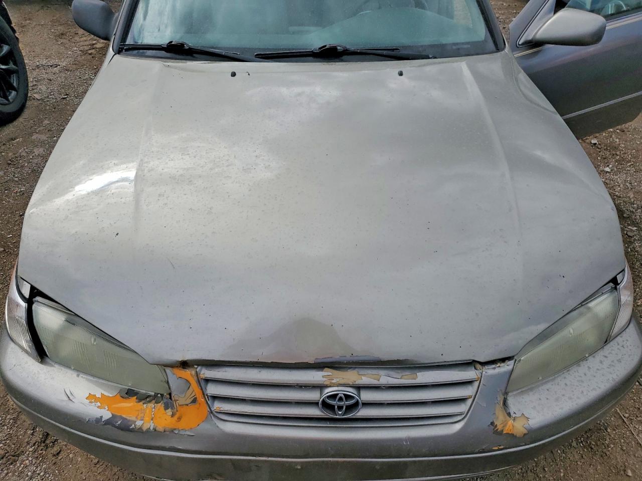 1999 TOYOTA CAMRY LE photo 31
