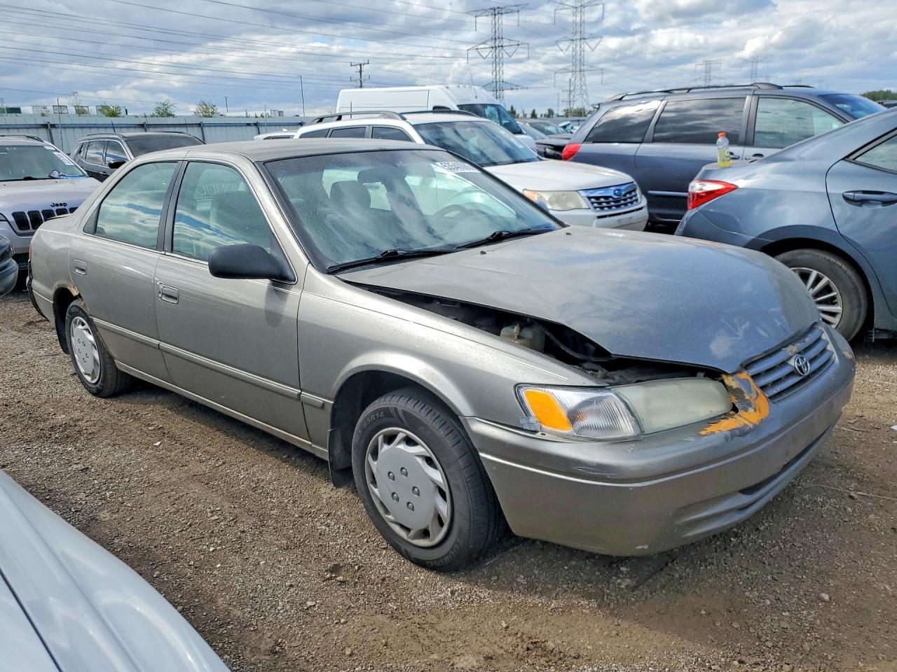 1999 TOYOTA CAMRY LE photo 10