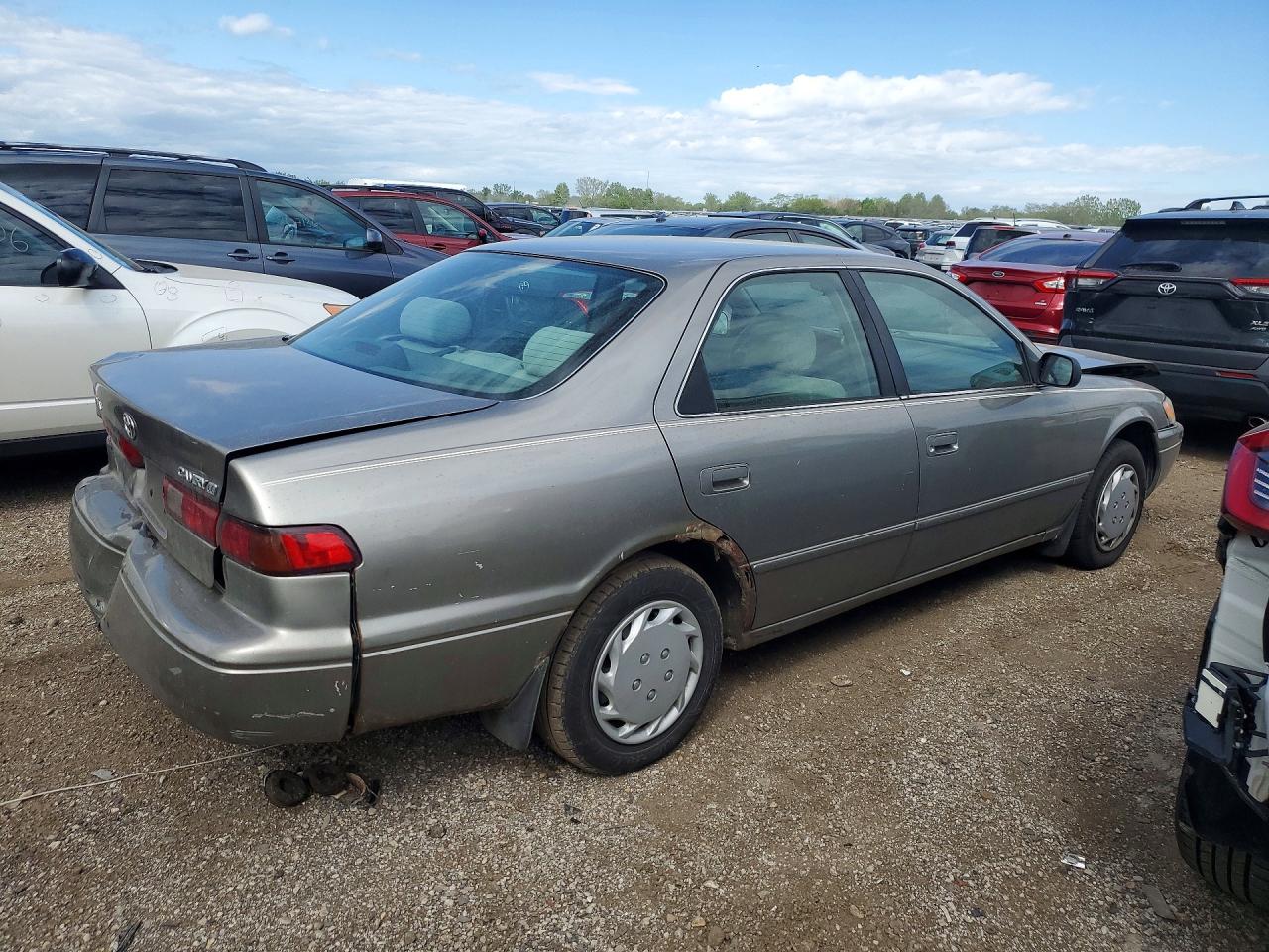 1999 TOYOTA CAMRY LE photo 7