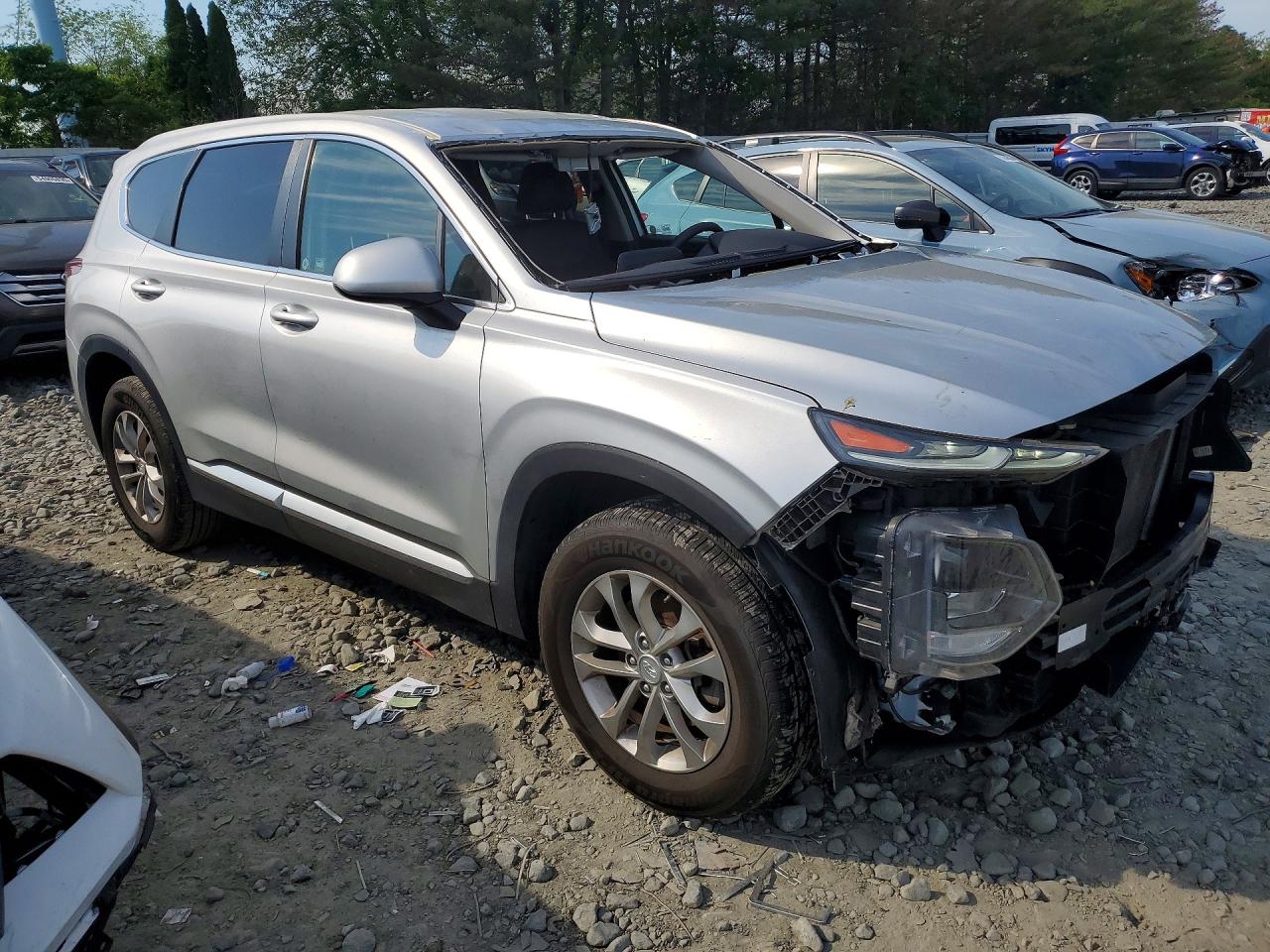2019 HYUNDAI SANTA FE SE photo 4