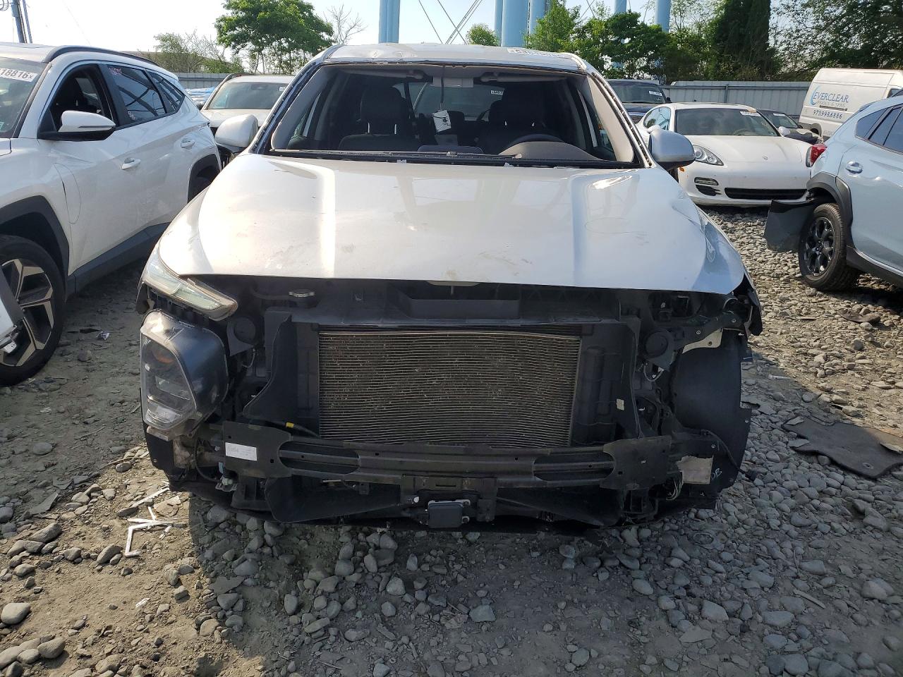 2019 HYUNDAI SANTA FE SE photo 5