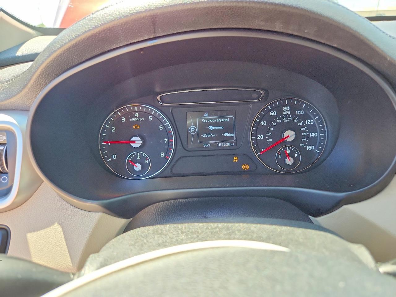 2017 KIA SORENTO LX photo 25
