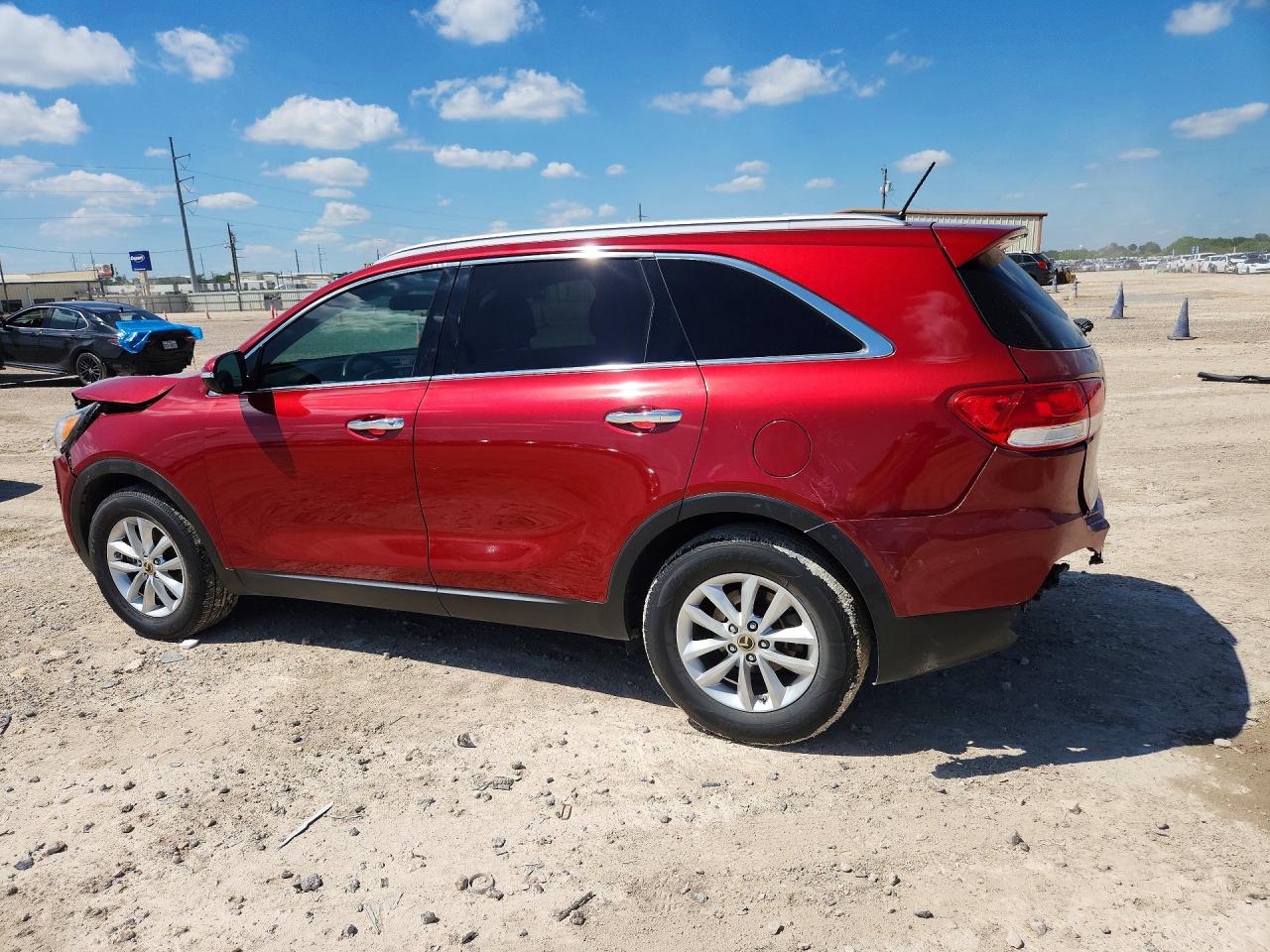 2017 KIA SORENTO LX photo 4