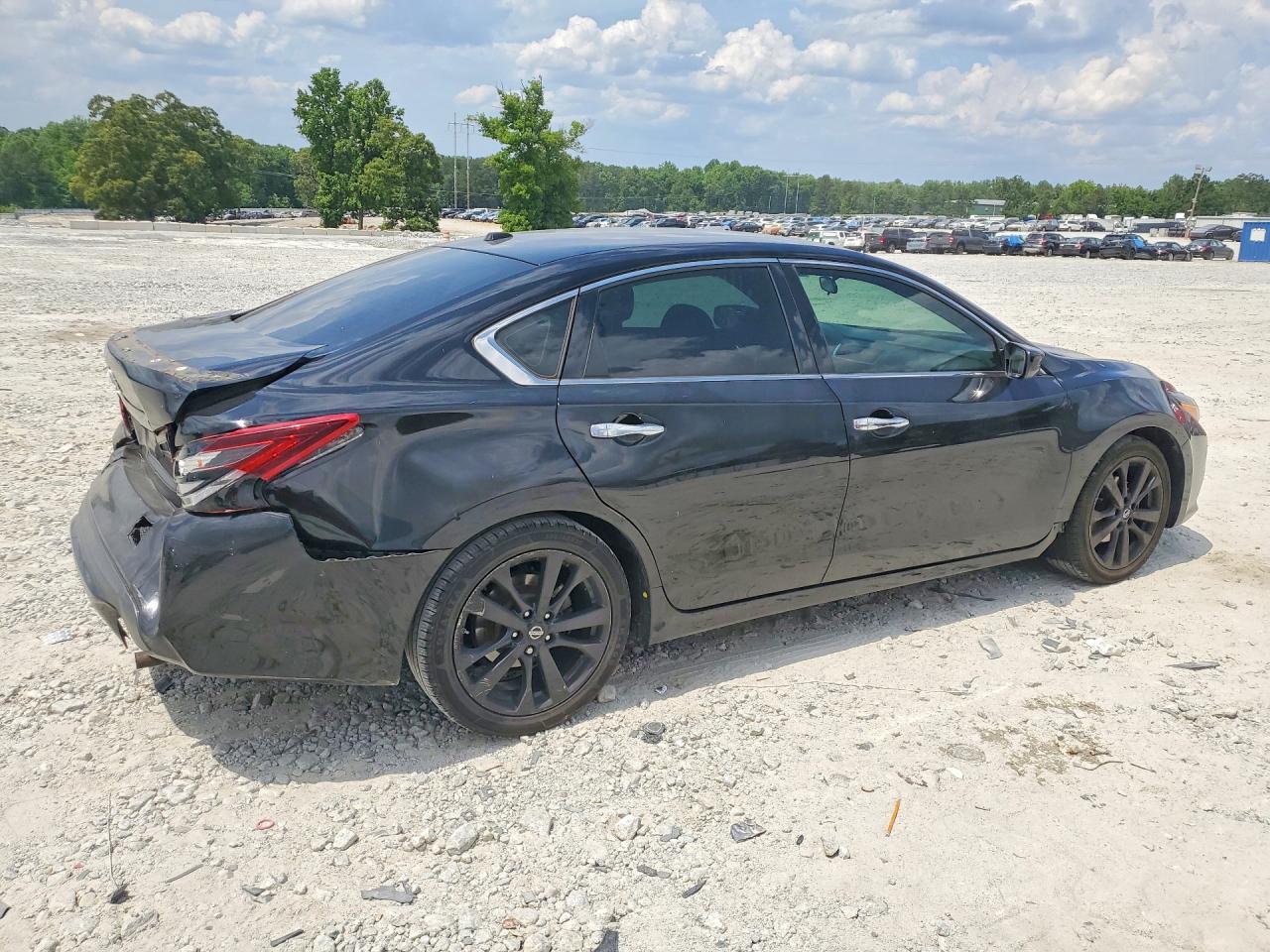 2018 NISSAN ALTIMA 2.5 SR photo 3