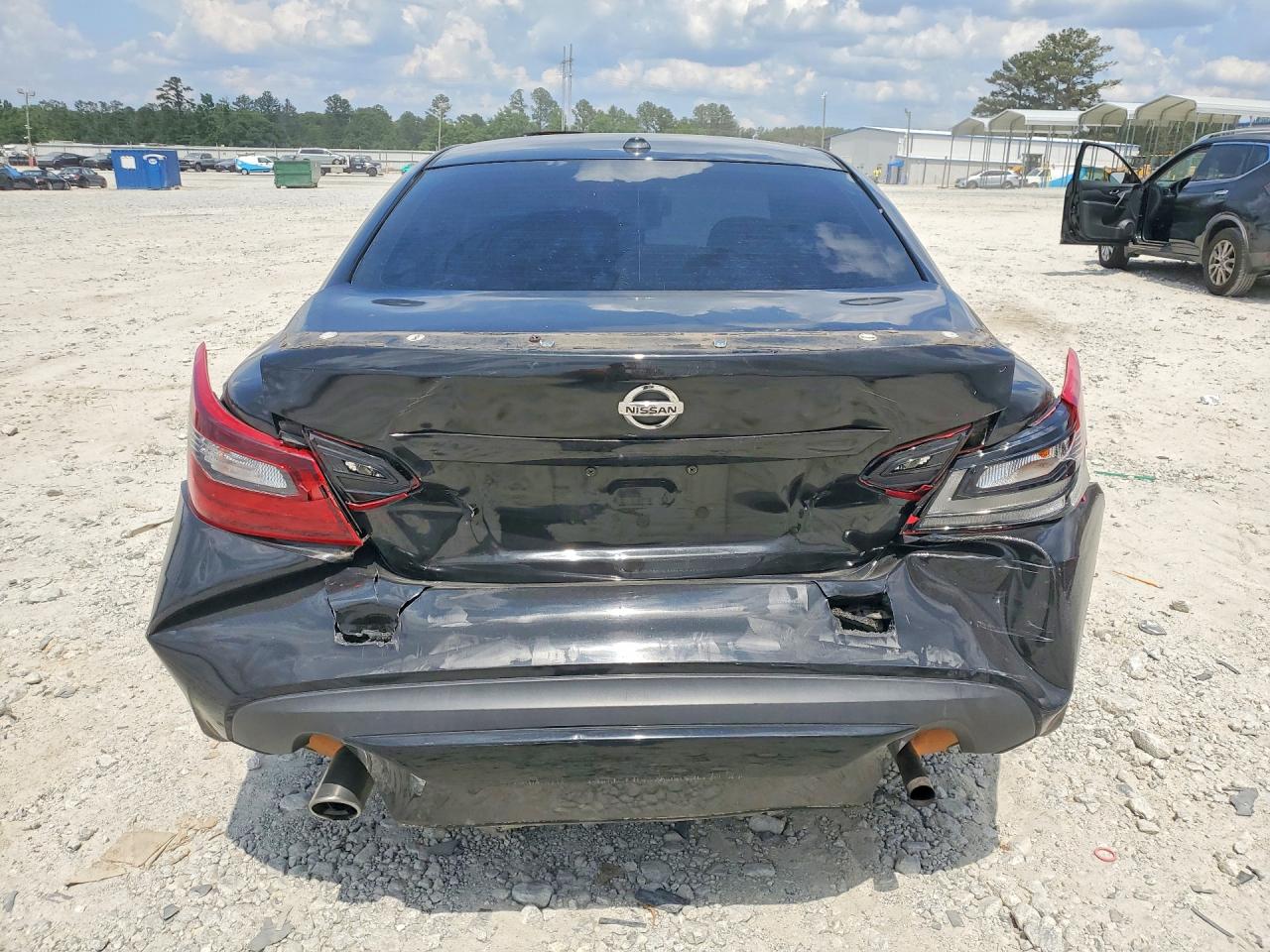 2018 NISSAN ALTIMA 2.5 SR photo 6