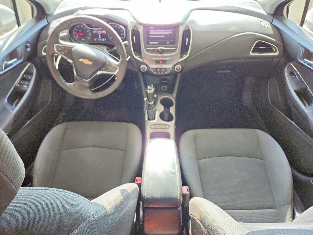 2019 CHEVROLET CRUZE LS photo 22