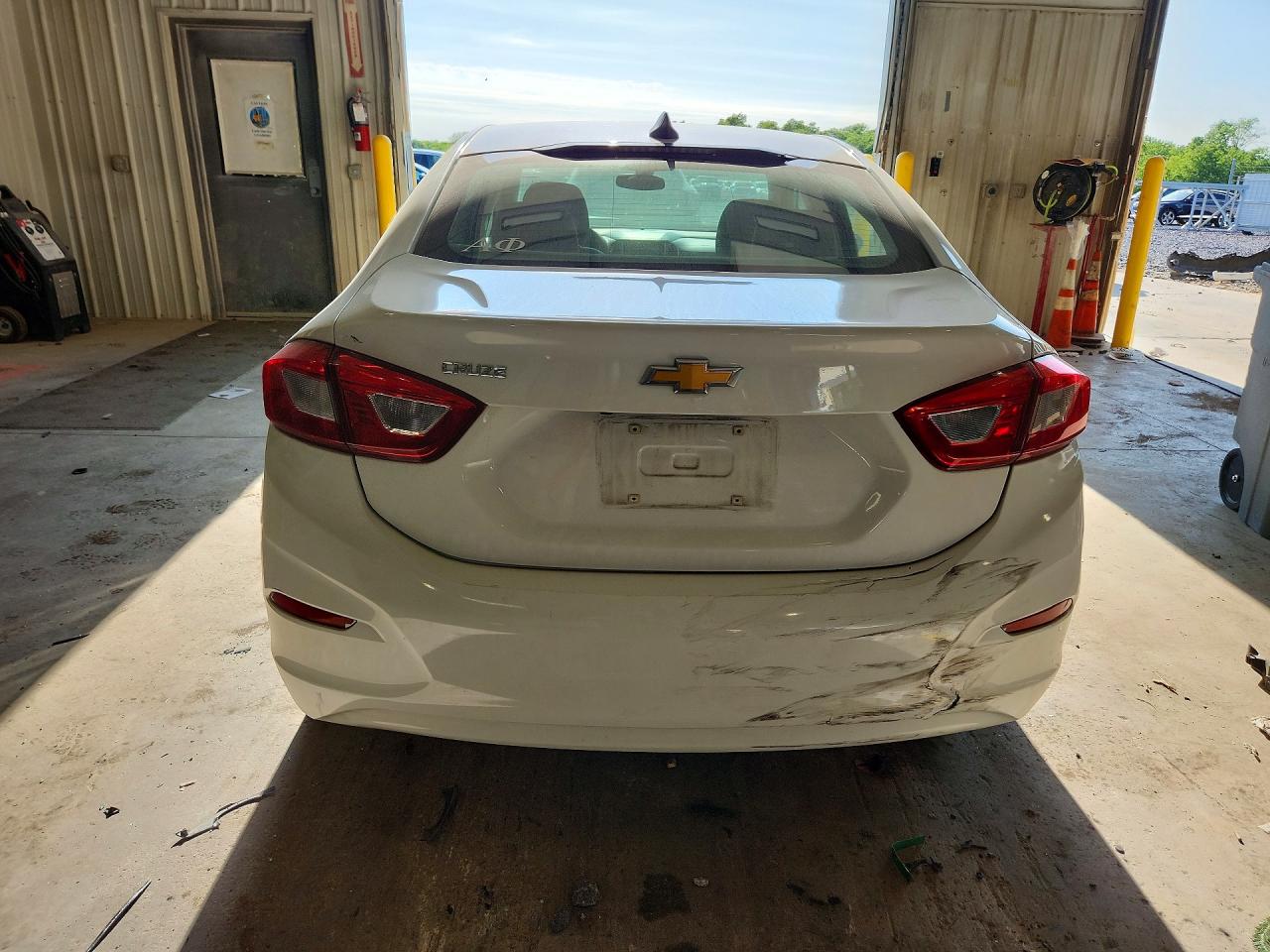 2019 CHEVROLET CRUZE LS photo 16