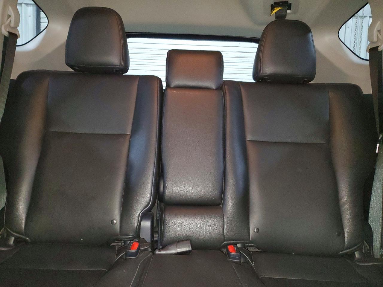 2017 TOYOTA RAV4 LE photo 10