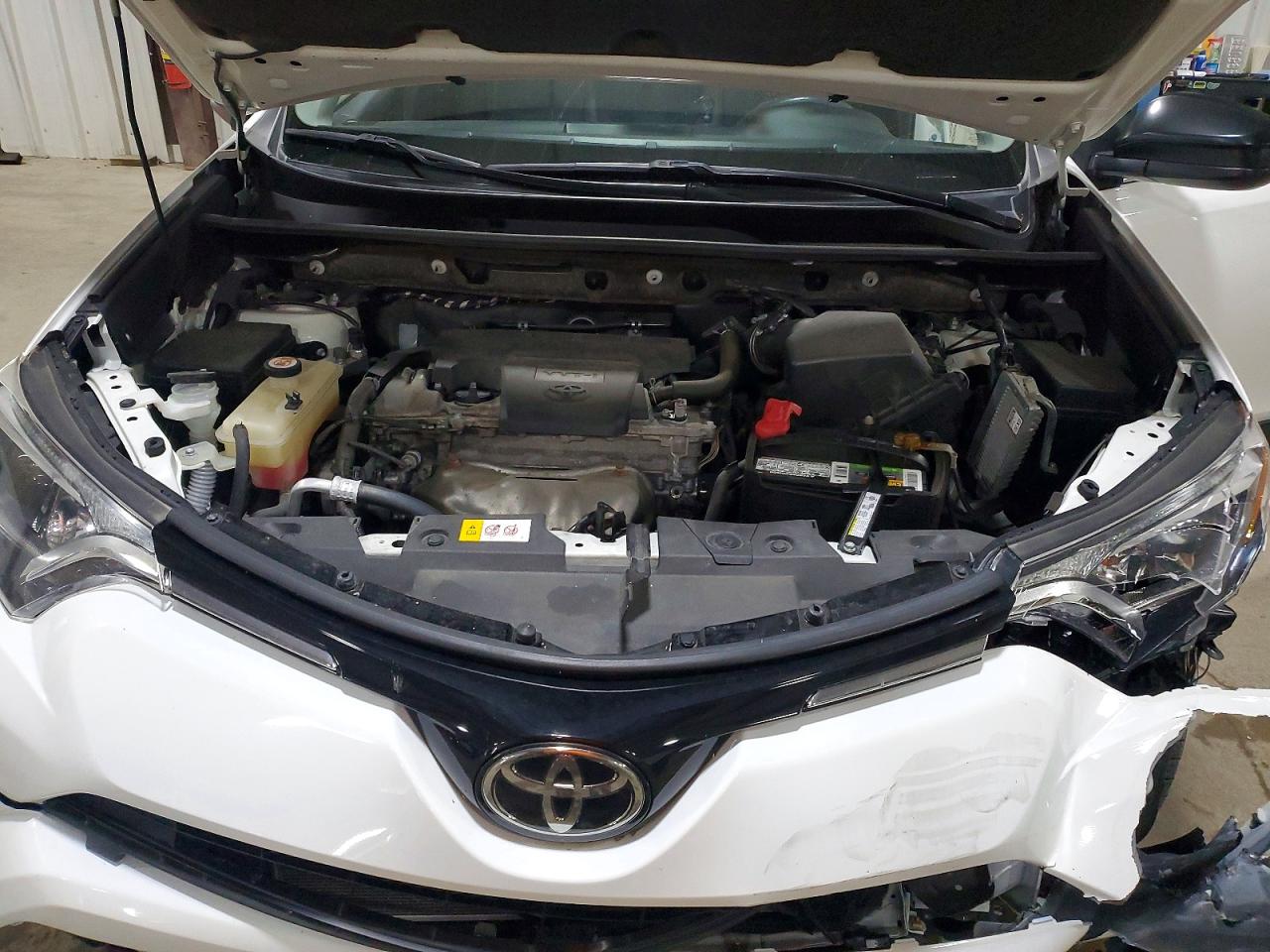 2017 TOYOTA RAV4 LE photo 12