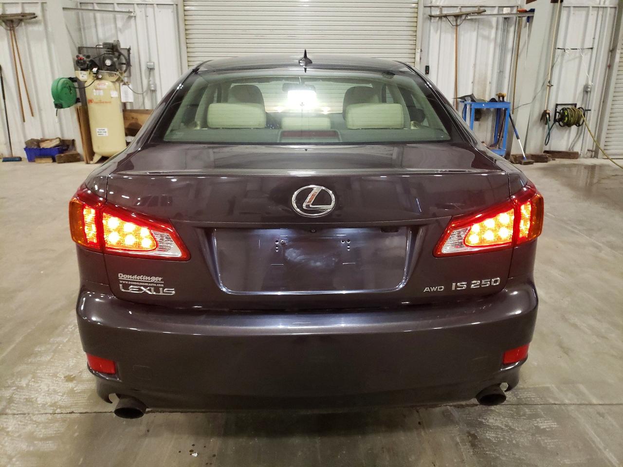 2009 LEXUS IS 250 photo 11