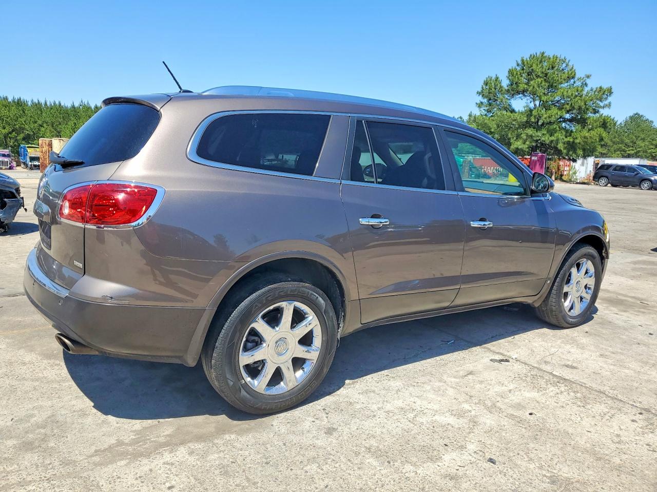 2010 BUICK ENCLAVE CXL photo 3