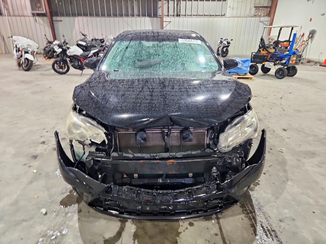 2015 TOYOTA CAMRY SE photo 9