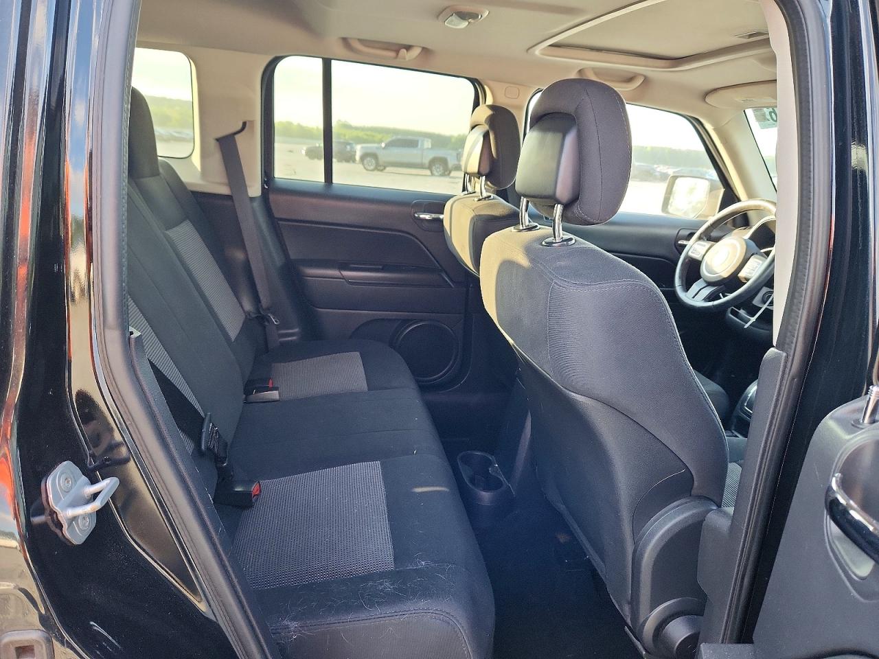 2012 JEEP PATRIOT LATITUDE photo 19