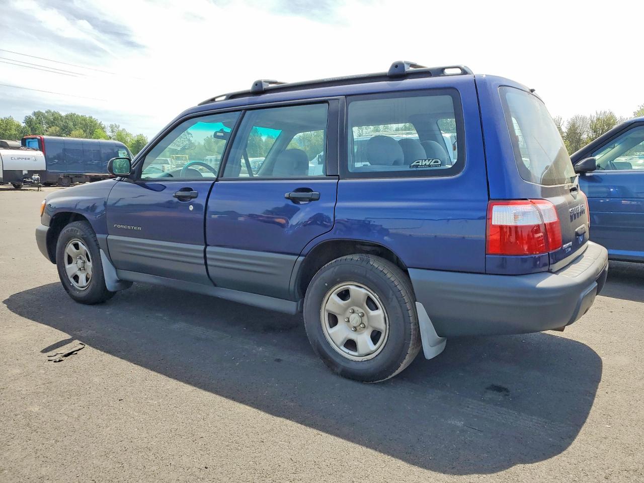 2002 SUBARU FORESTER L photo 3