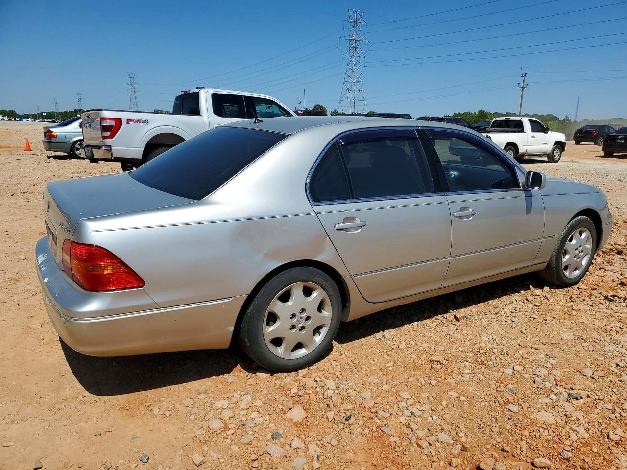 2003 LEXUS LS 430 photo 3