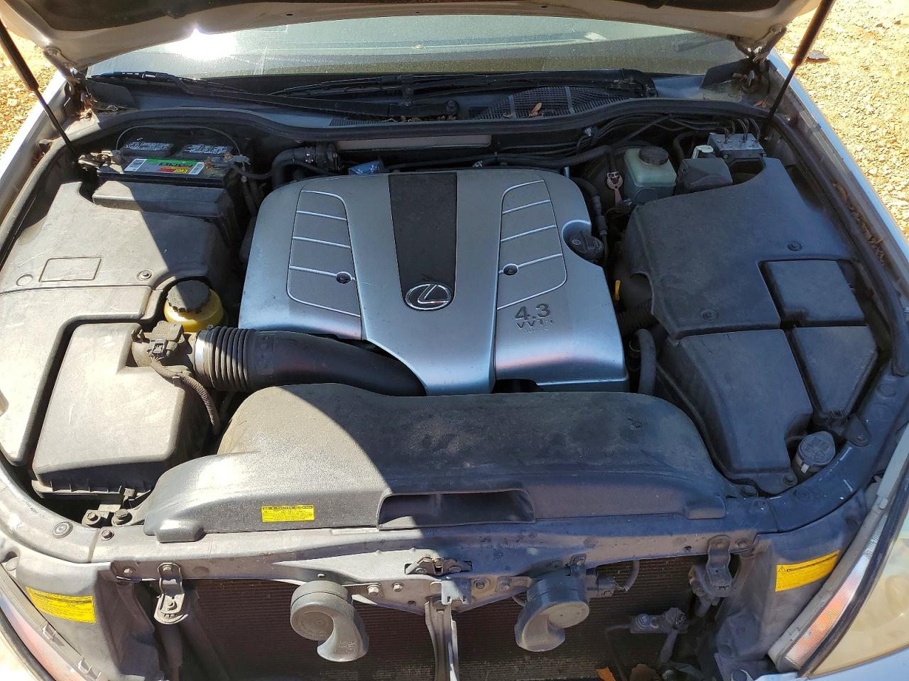 2003 LEXUS LS 430 photo 11