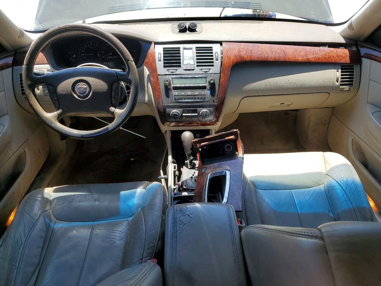 2006 CADILLAC DTS photo 8