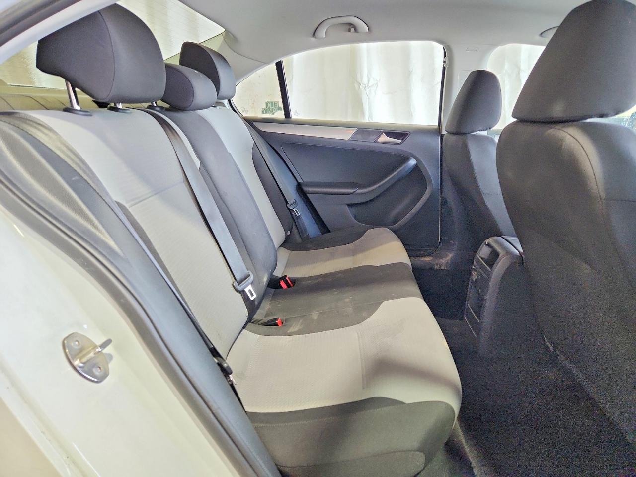2018 VOLKSWAGEN JETTA S photo 28