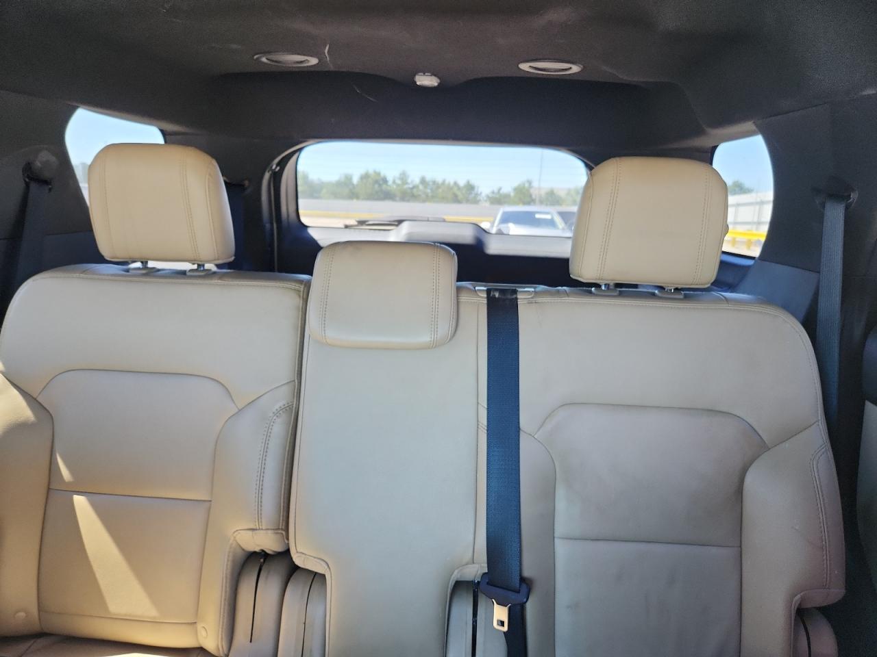 2017 FORD EXPLORER XLT photo 19