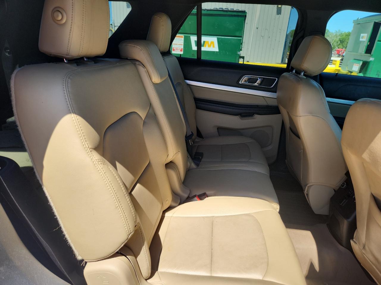 2017 FORD EXPLORER XLT photo 21