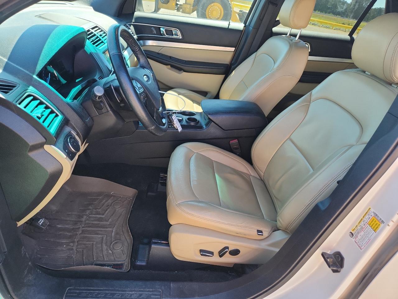 2017 FORD EXPLORER XLT photo 13