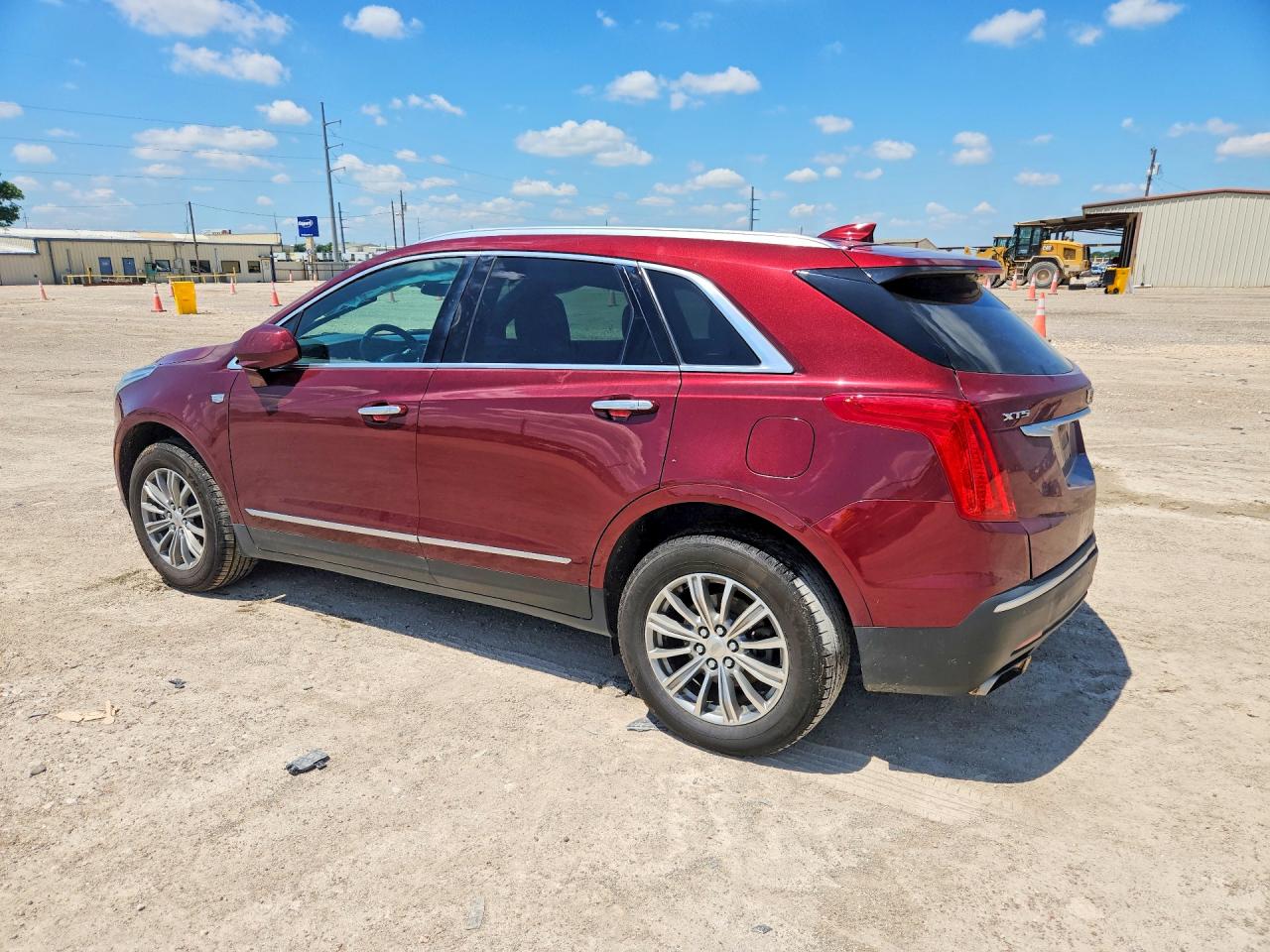 2017 CADILLAC XT5 LUXURY photo 4