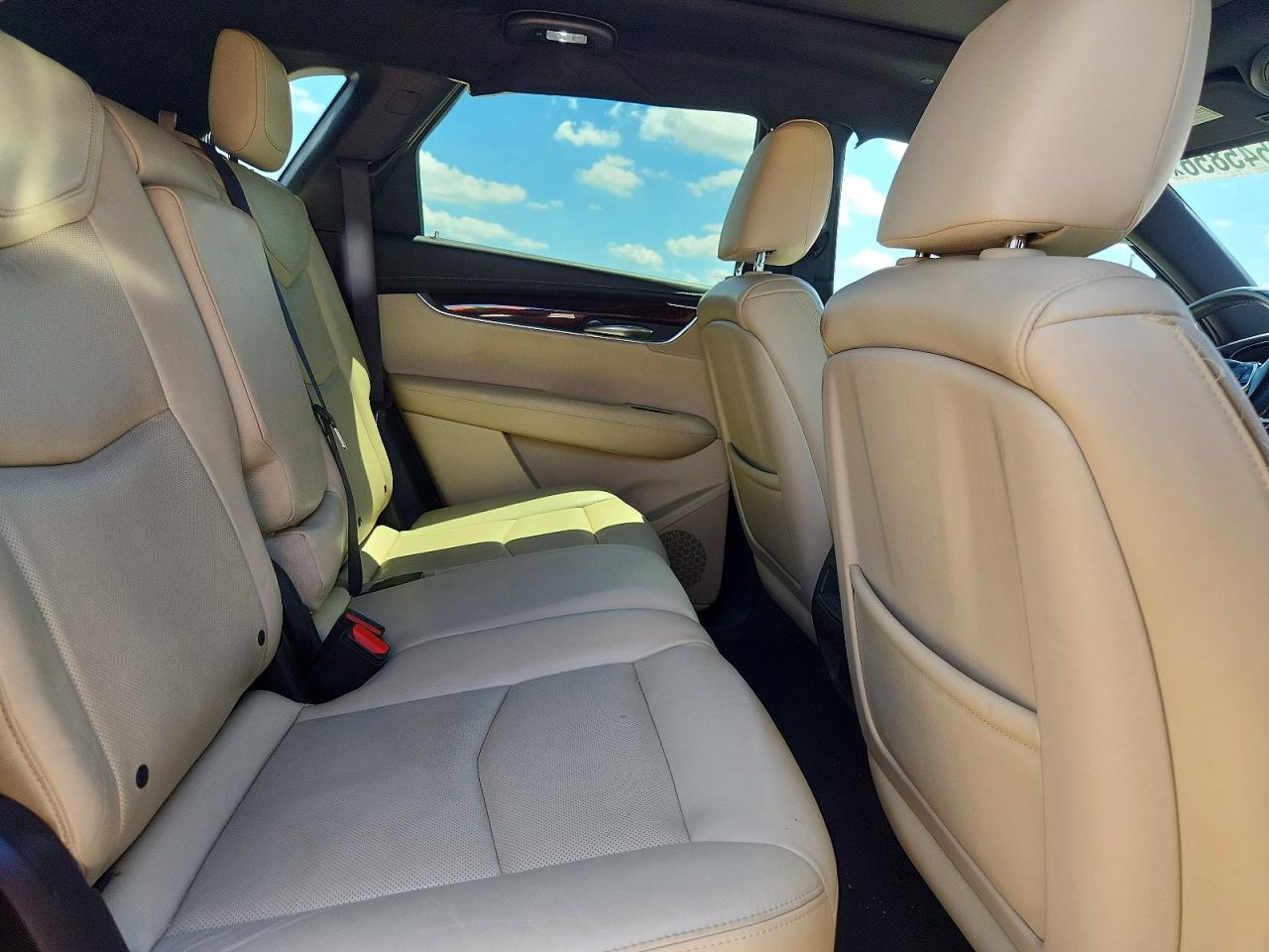 2017 CADILLAC XT5 LUXURY photo 31