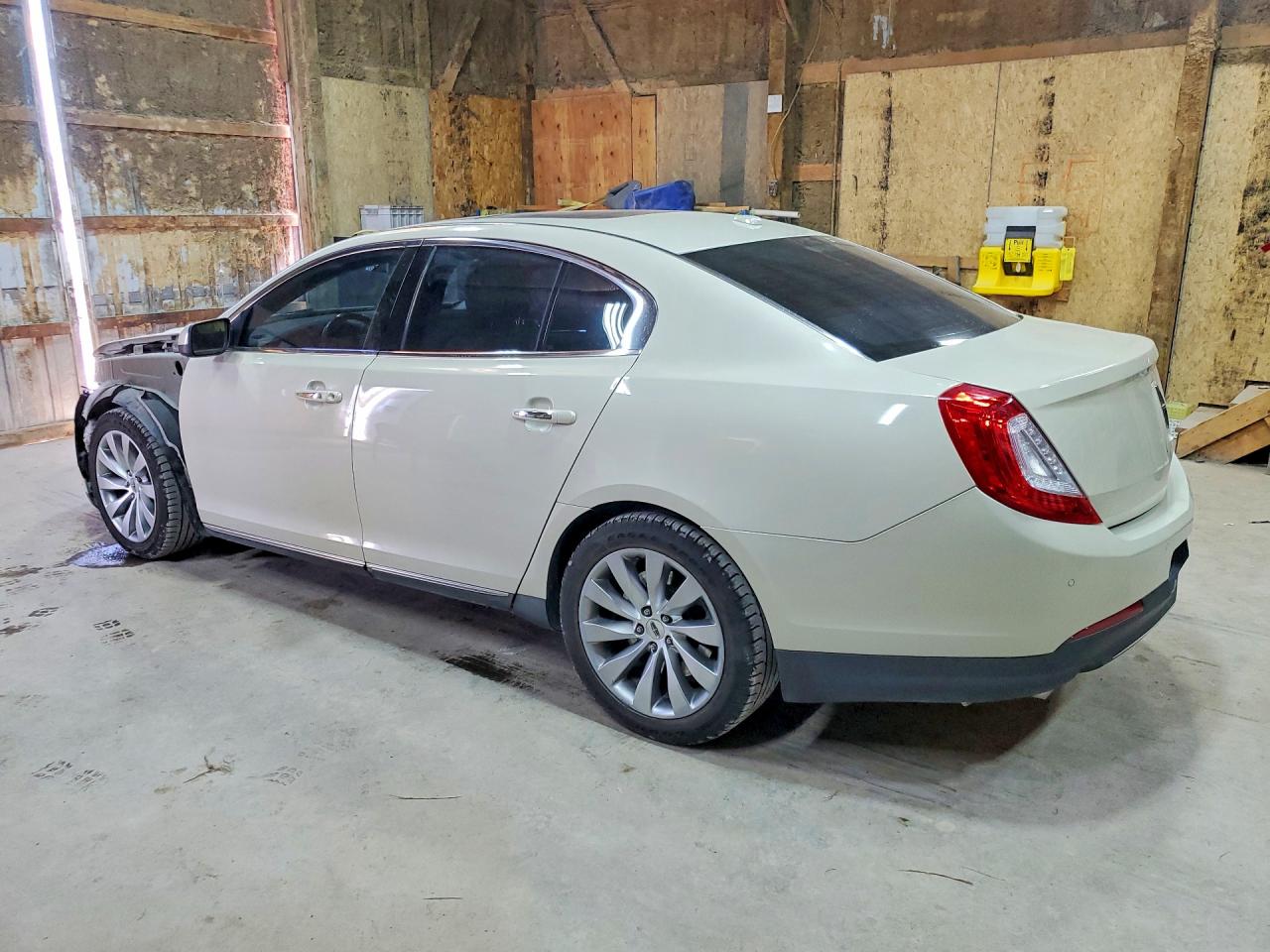 2014 LINCOLN MKS photo 3