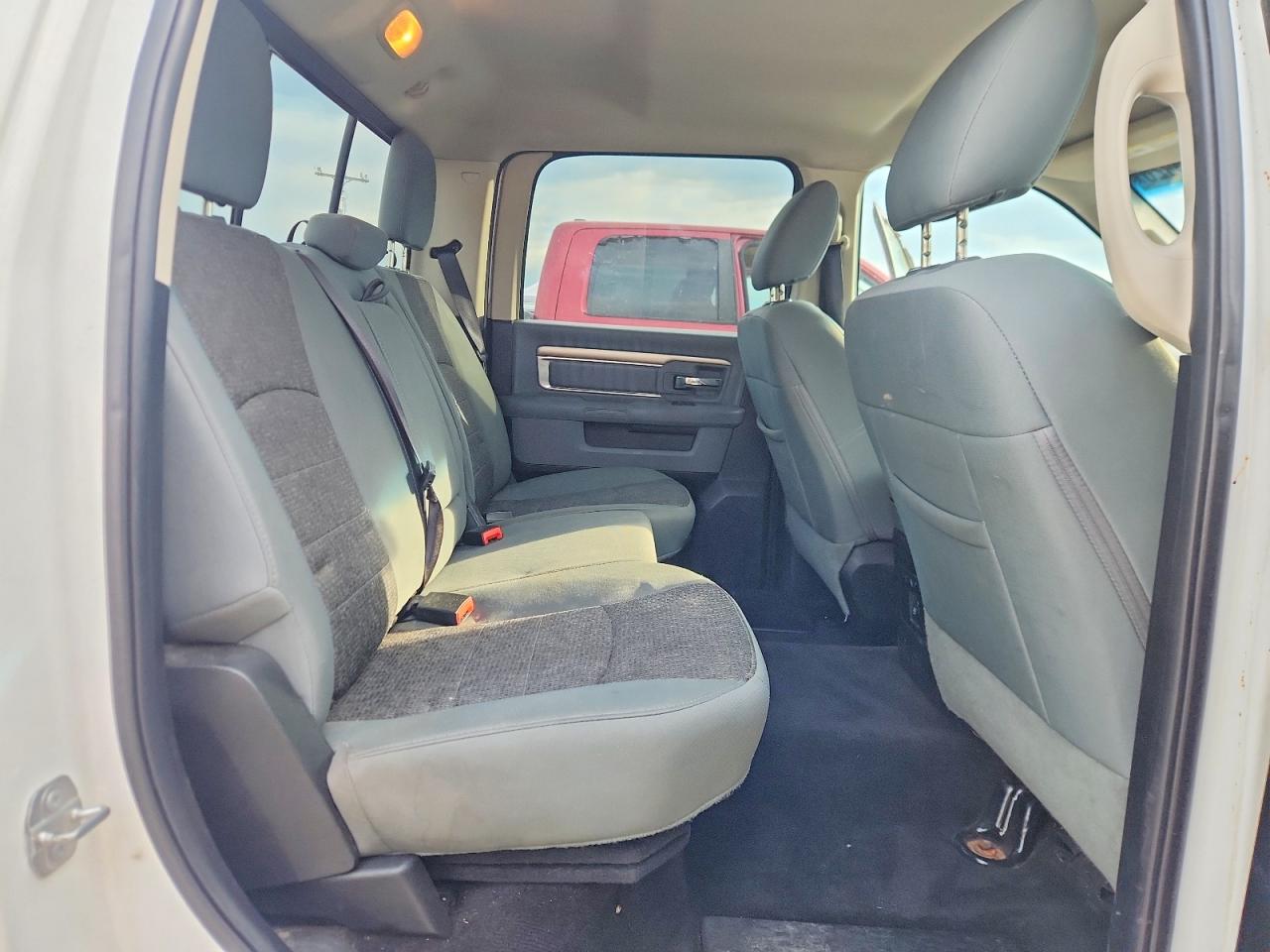 2017 RAM 1500 SLT photo 28
