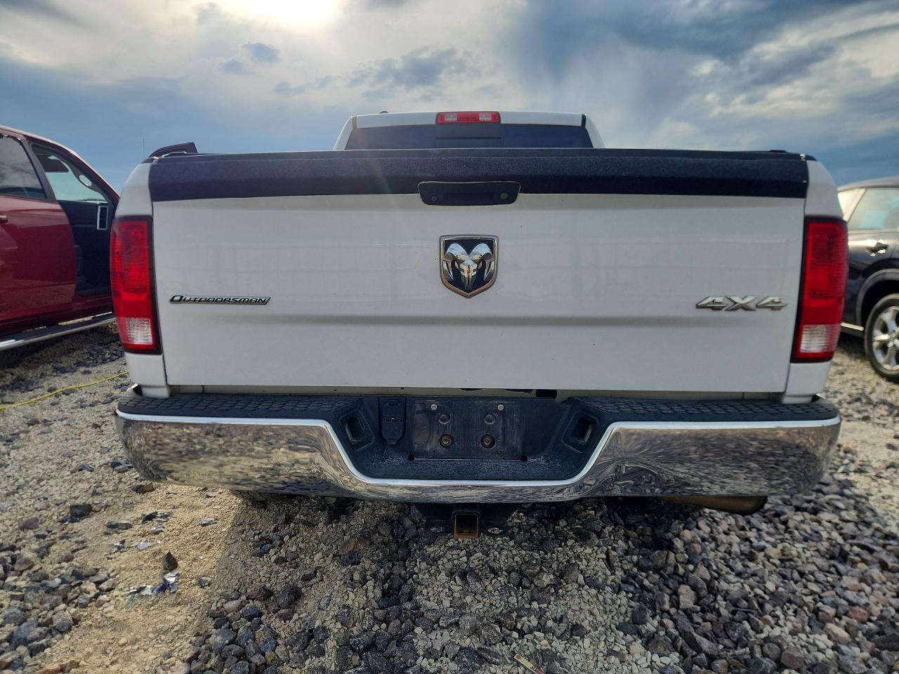 2017 RAM 1500 SLT photo 16