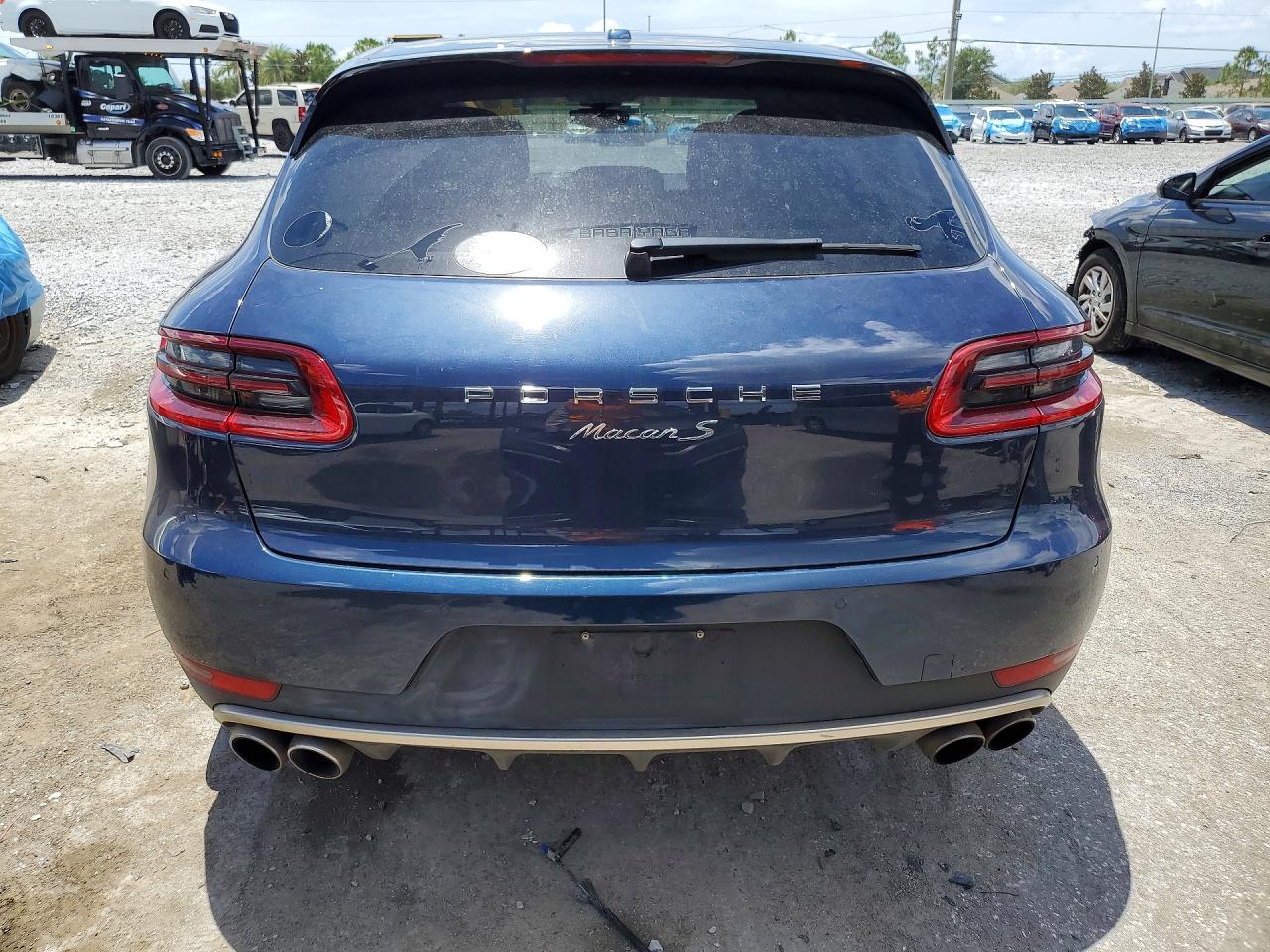 2016 PORSCHE MACAN S photo 11