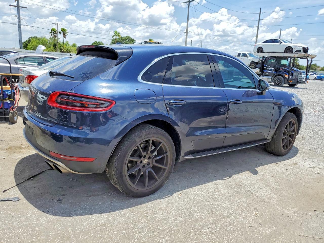 2016 PORSCHE MACAN S photo 5