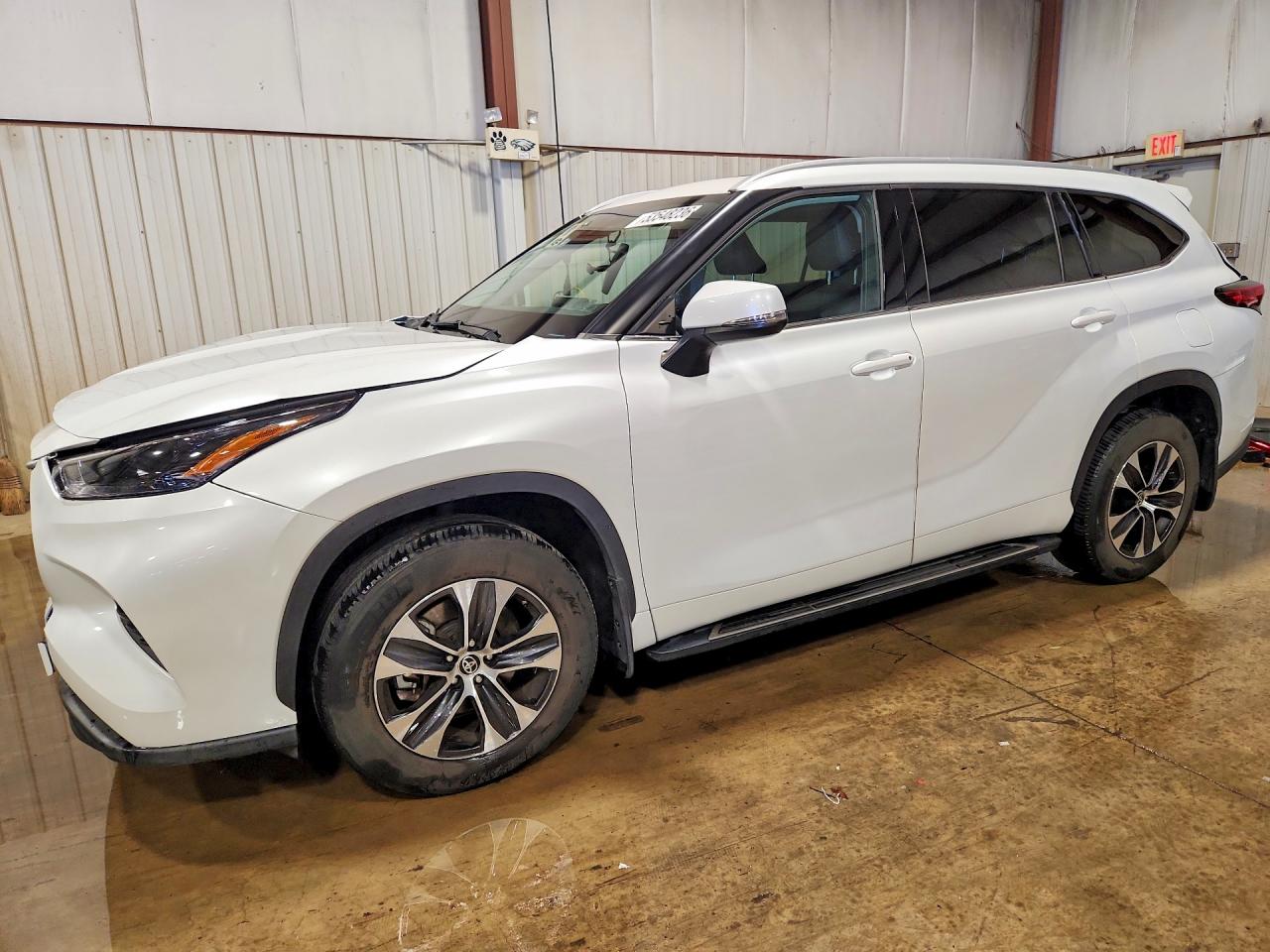 2022 TOYOTA HIGHLANDER