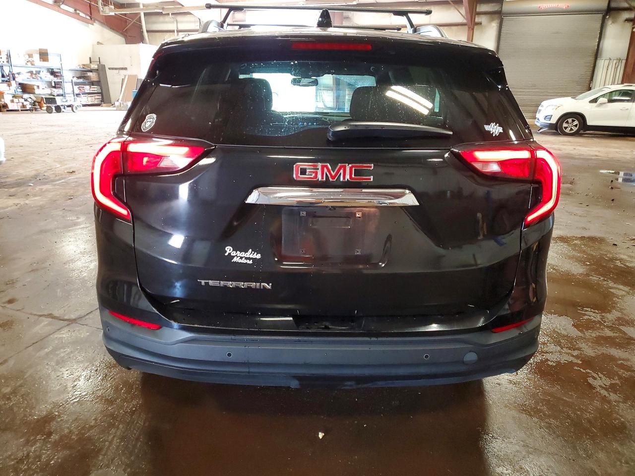 2018 GMC TERRAIN SLE photo 16