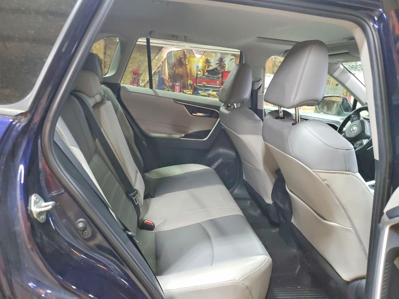 2019 TOYOTA RAV4 XLE PREMIUM photo 21