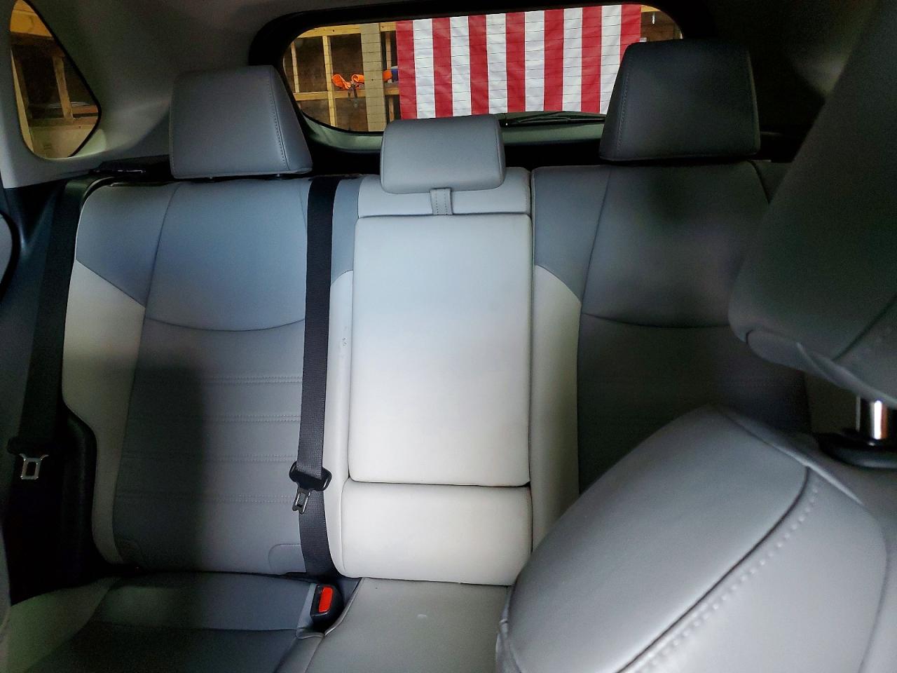 2019 TOYOTA RAV4 XLE PREMIUM photo 19