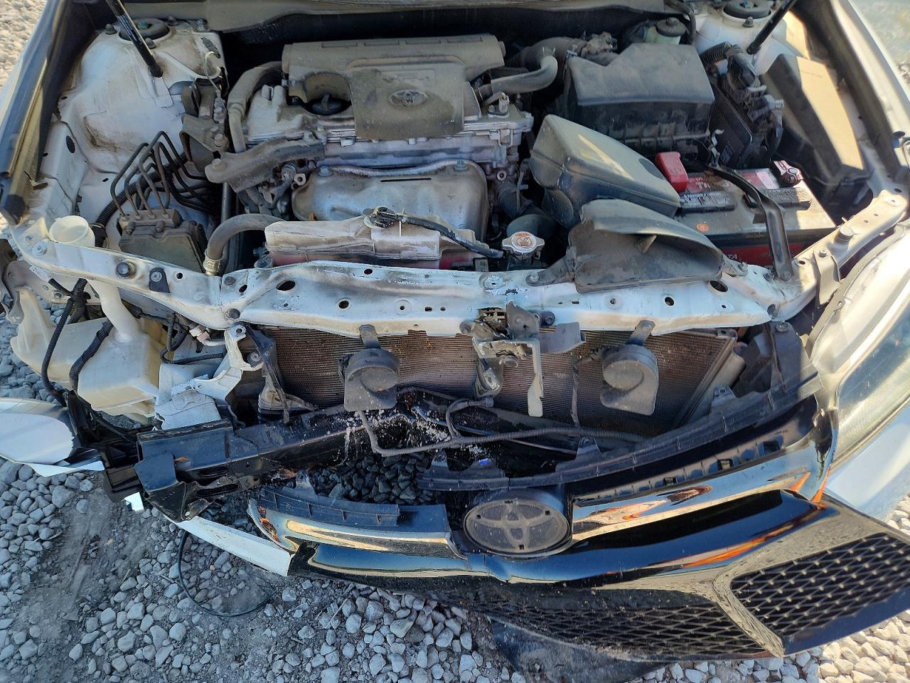 2017 TOYOTA CAMRY SE photo 21