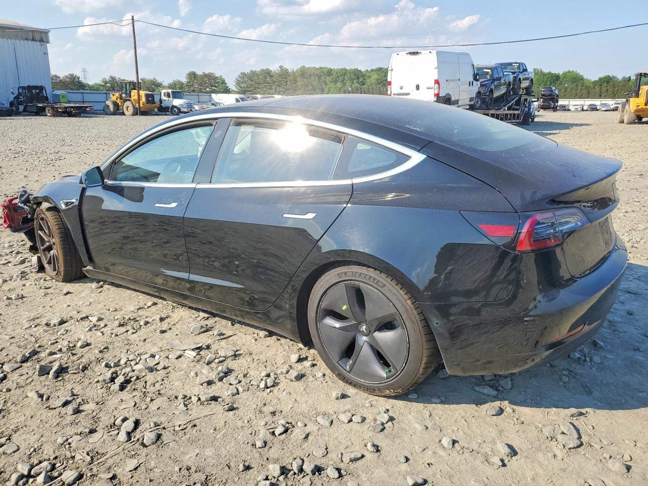 2018 TESLA MODEL 3 photo 2