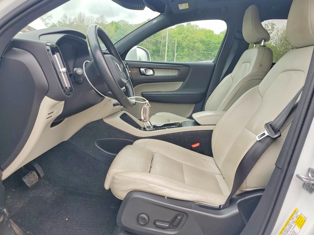 2019 VOLVO XC40 T5 INSCRIPTION photo 13