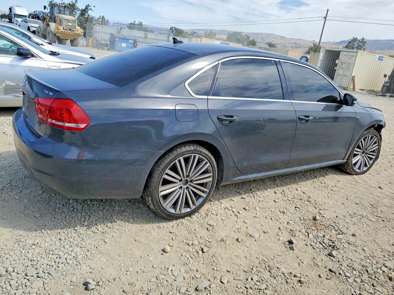 2015 VOLKSWAGEN PASSAT SE photo 5