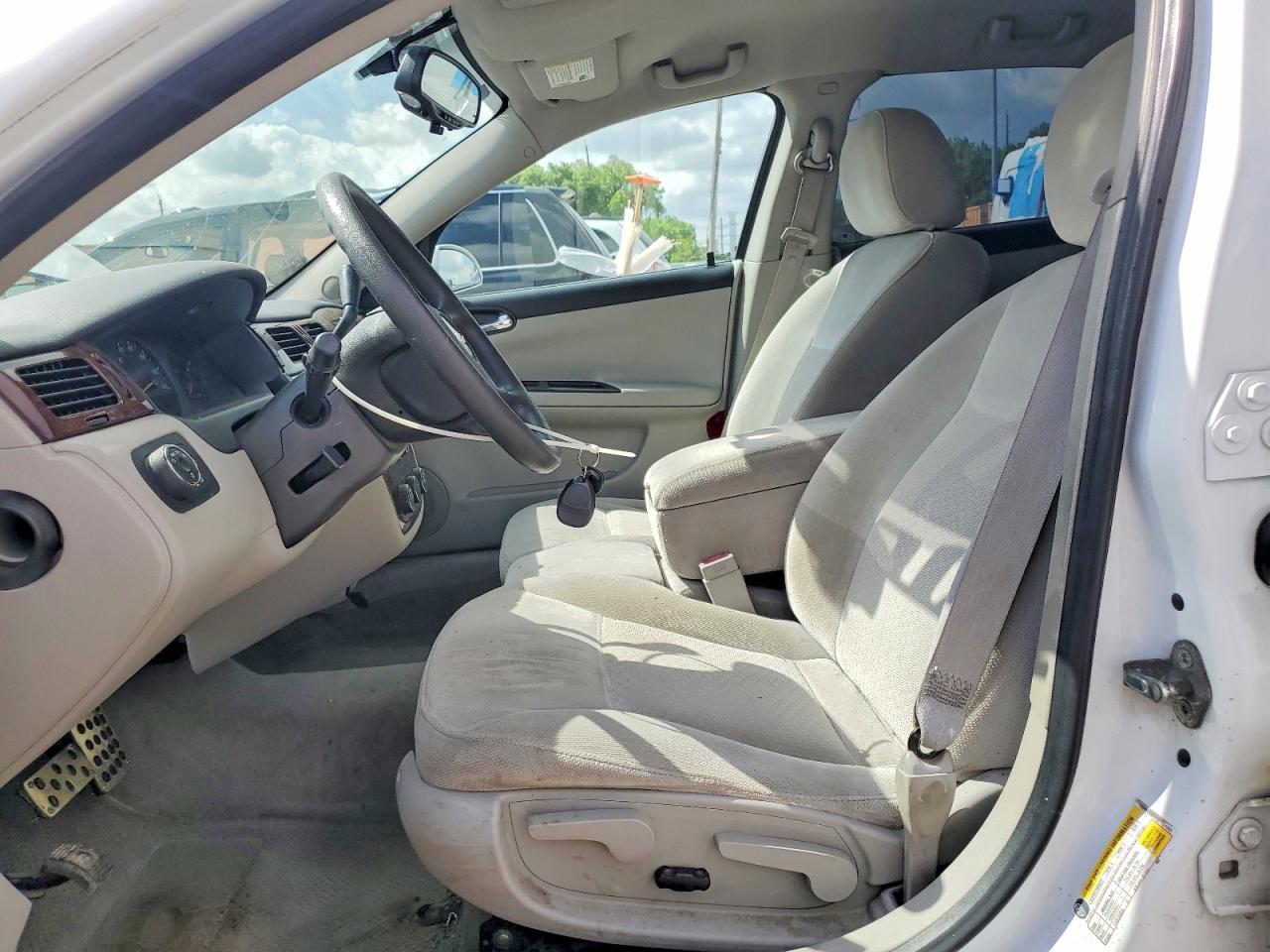 2011 CHEVROLET IMPALA LS photo 19