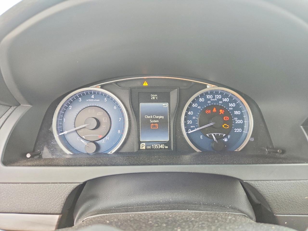 2015 TOYOTA CAMRY LE photo 17