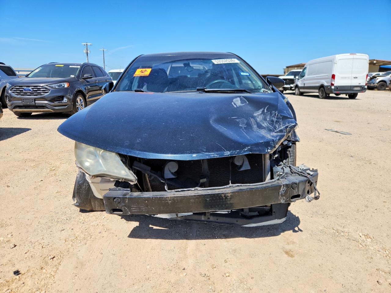 2014 TOYOTA CAMRY LE photo 9