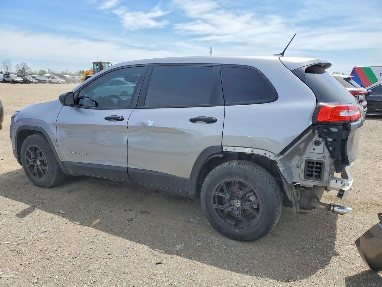 2014 JEEP CHEROKEE SPORT photo 3