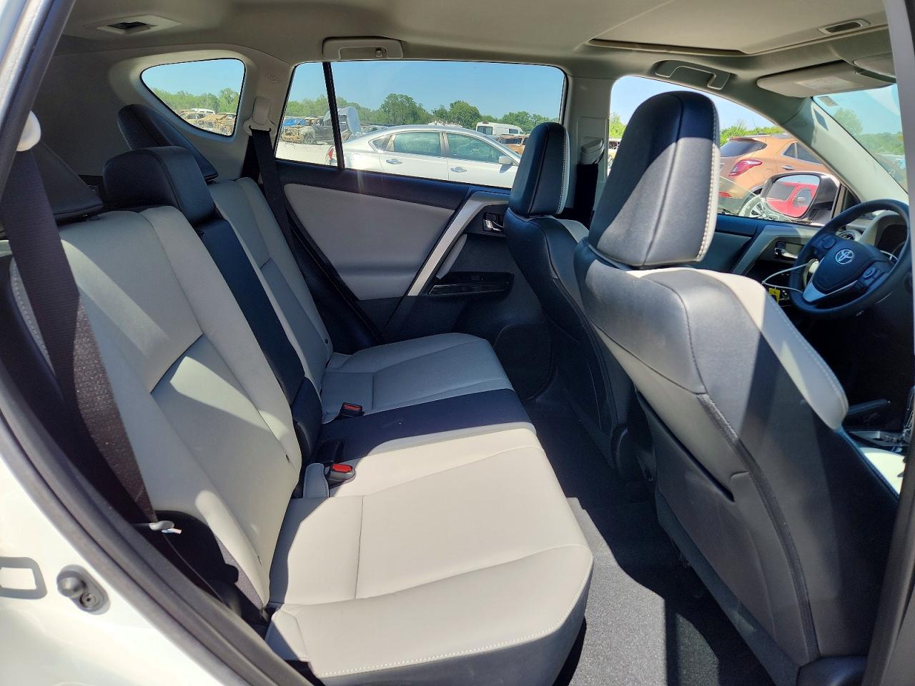 2016 TOYOTA RAV4 LIMITED photo 21