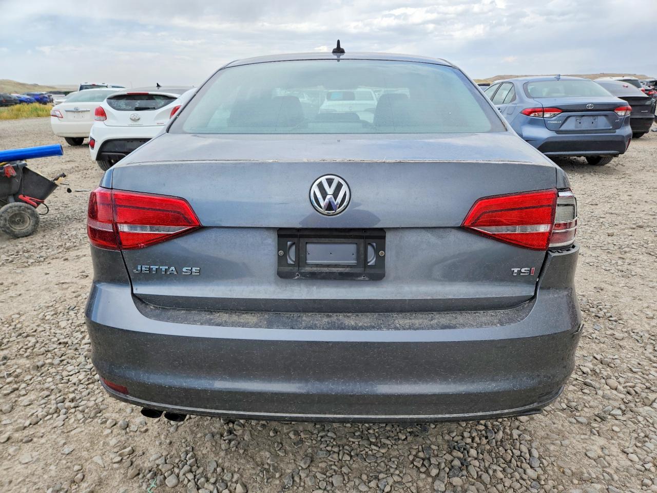2015 VOLKSWAGEN JETTA SE photo 16