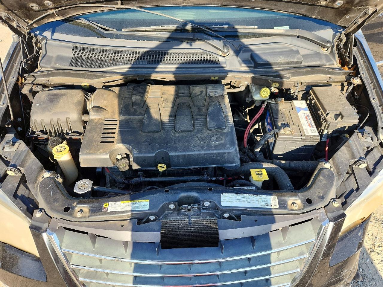 2010 CHRYSLER TOWN & COUNTRY LIMITED photo 34