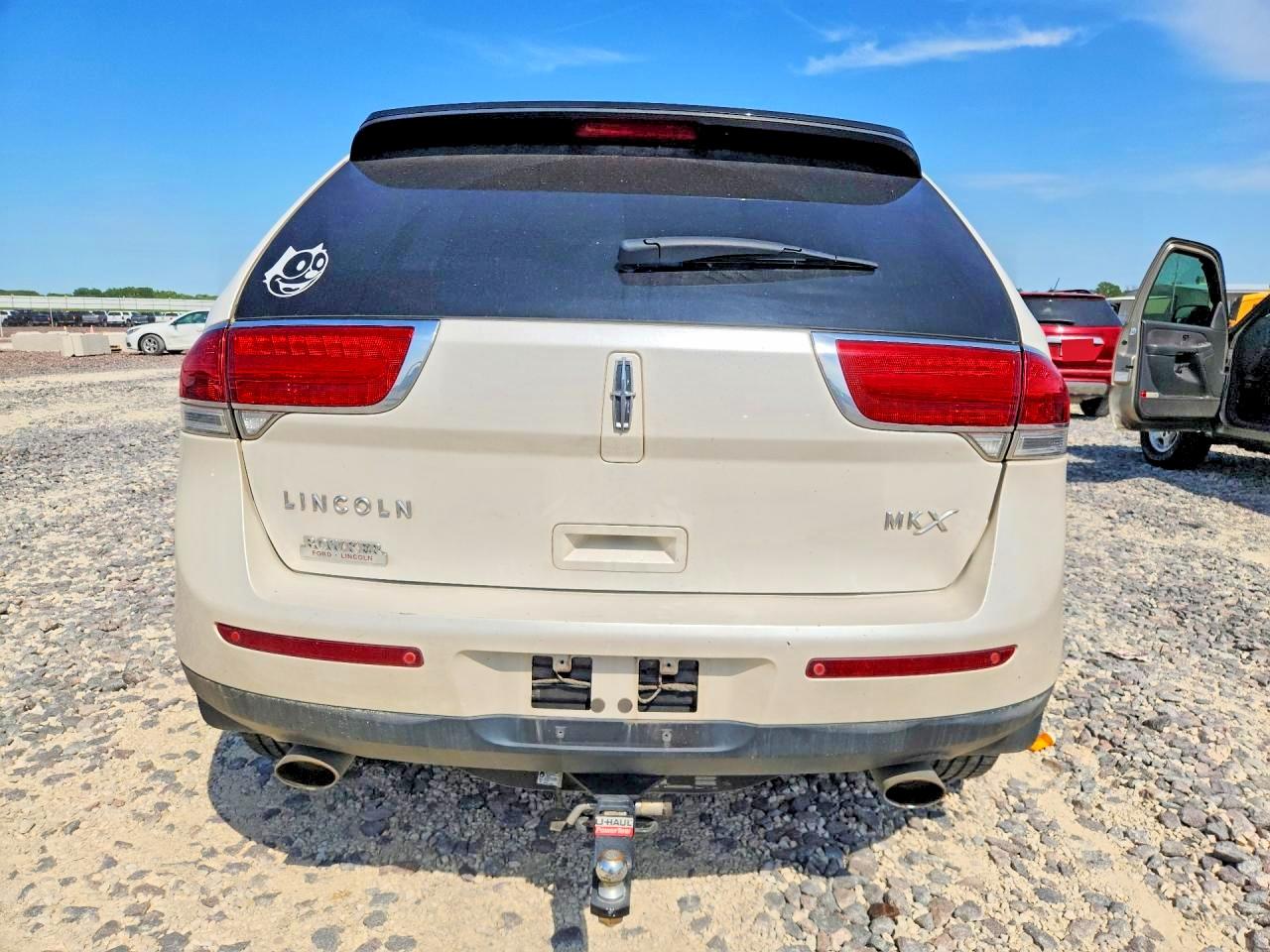 2012 LINCOLN TOWNHOUSE MKX photo 16