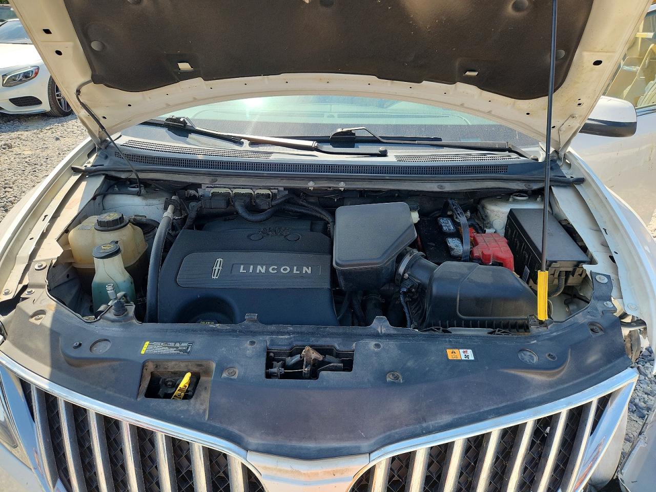 2012 LINCOLN TOWNHOUSE MKX photo 34