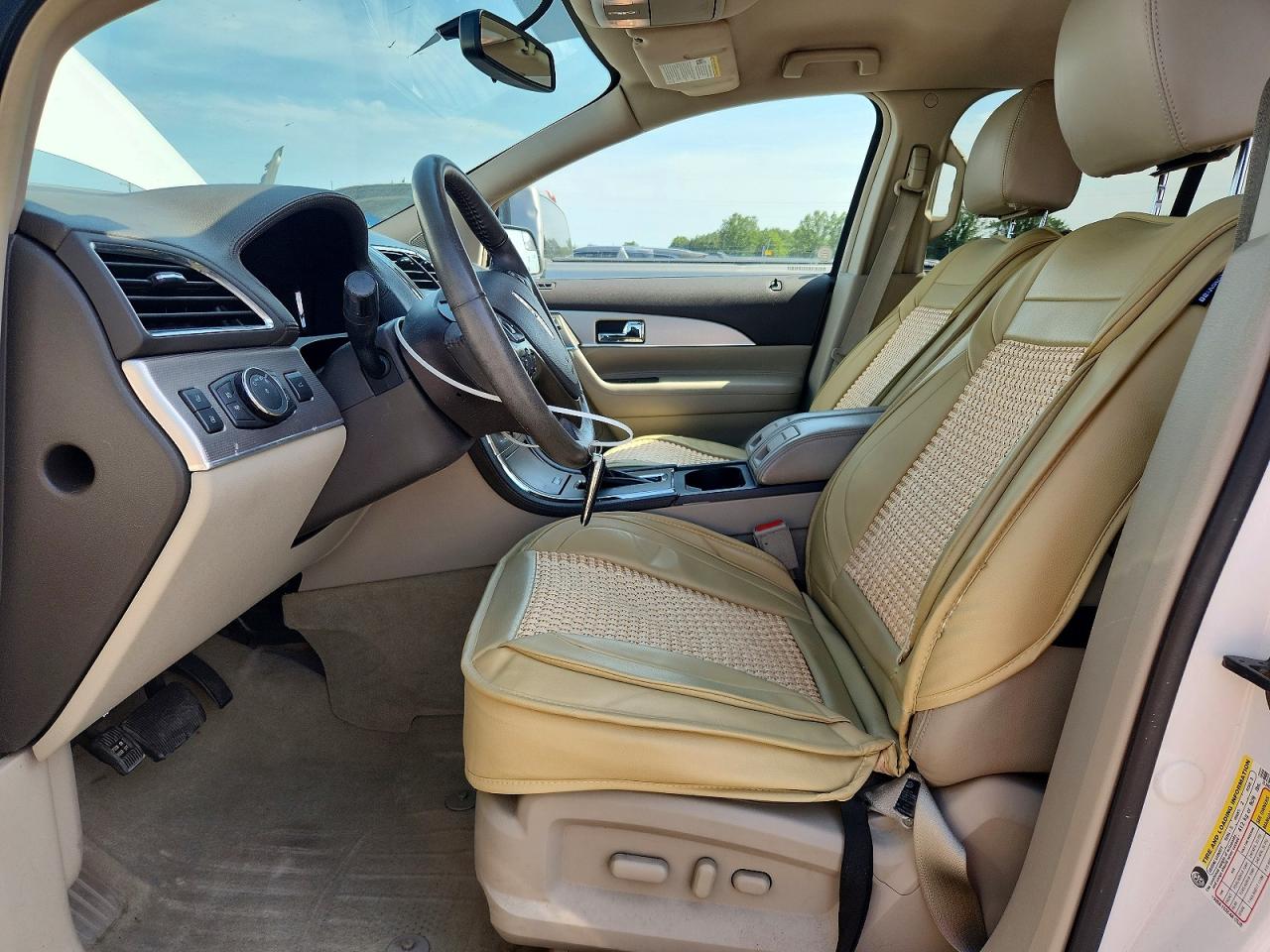 2012 LINCOLN TOWNHOUSE MKX photo 19